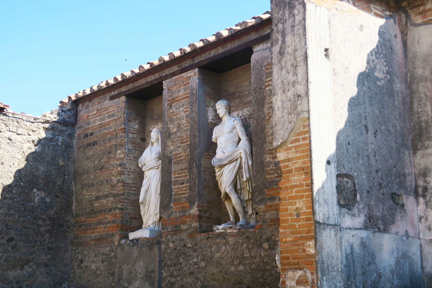pompeii statue perserved
