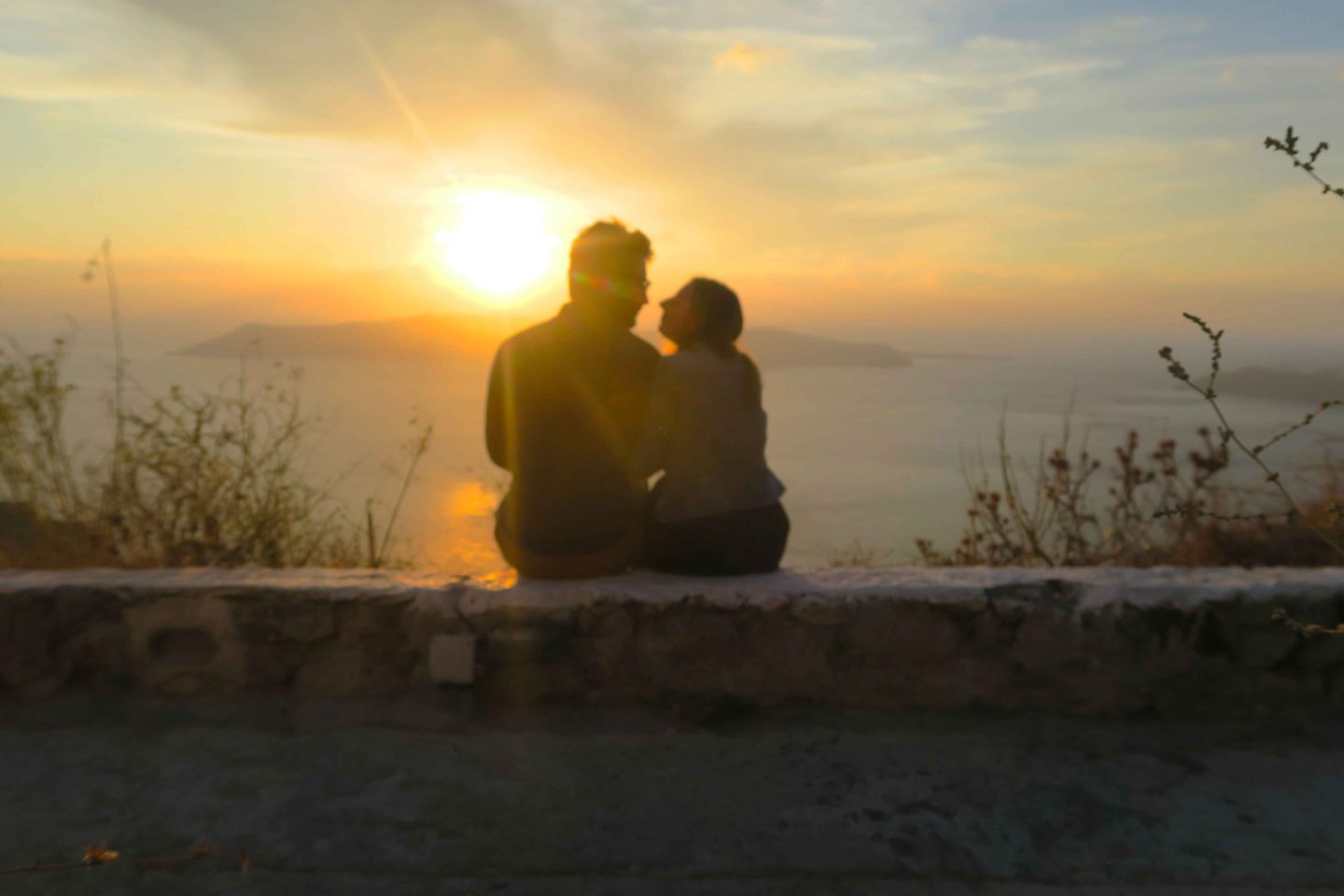 santorini sunset couple love