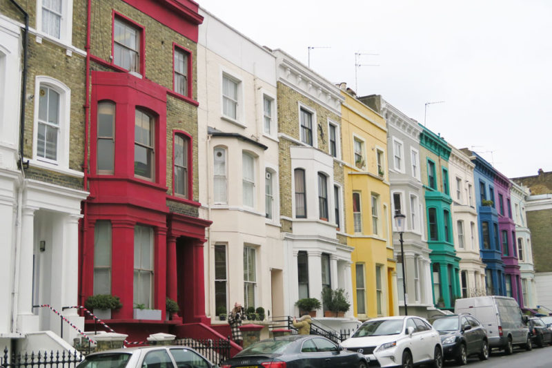 notting hill colourful houses in london