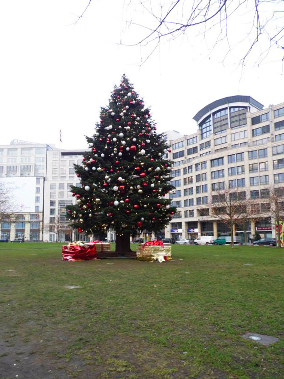 berlin giant christmas tree