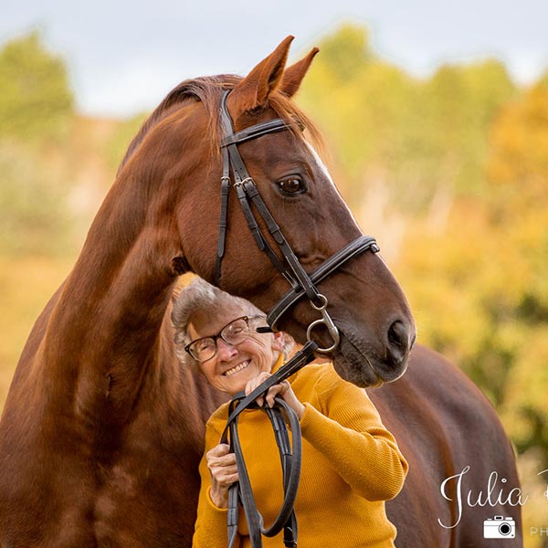 julia powney equestrain photographer in cornwall